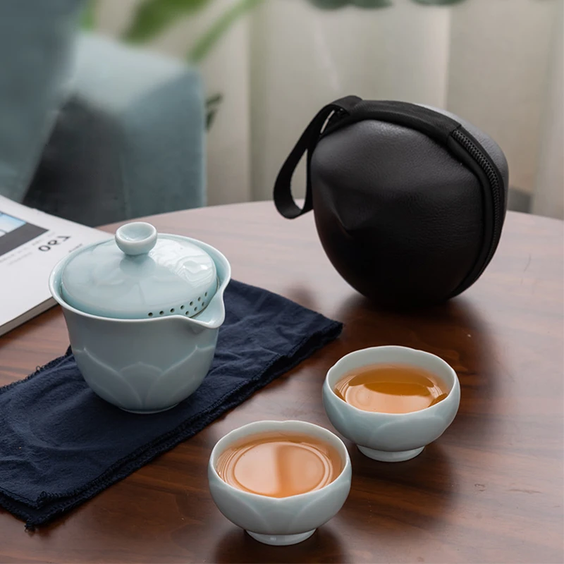 Chinese Portable Quick Cup One Pot Two Cups Portable Outdoor Kung Fu Teapot Tea Cup Travel Tea Set Small Set Gongfu Tea Set
Chinese Portable Quick Cup One Pot Two Cups Portable Outdoor Kung Fu Teapot Tea Cup Travel Tea Set Small Set Gongfu Tea Set