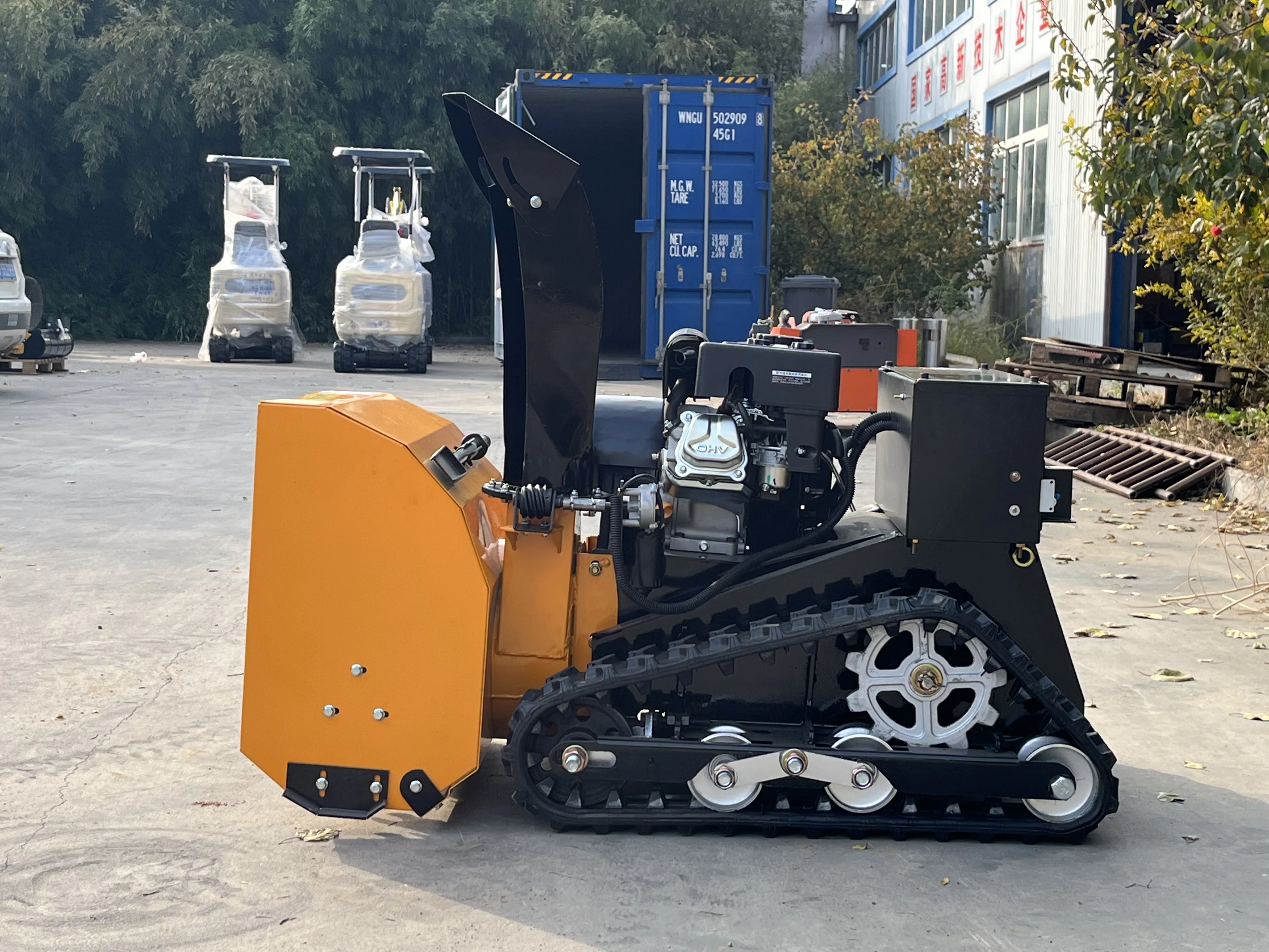 Remote Controlled Snow Blower 1000 MM Snow Clearing Width 9.8 11 KW Power Loncin 452 8 Auger Blades
Remote Controlled Snow Blower 1000 MM Snow Clearing Width 9.8 11 KW Power Loncin 452 8 Auger Blades