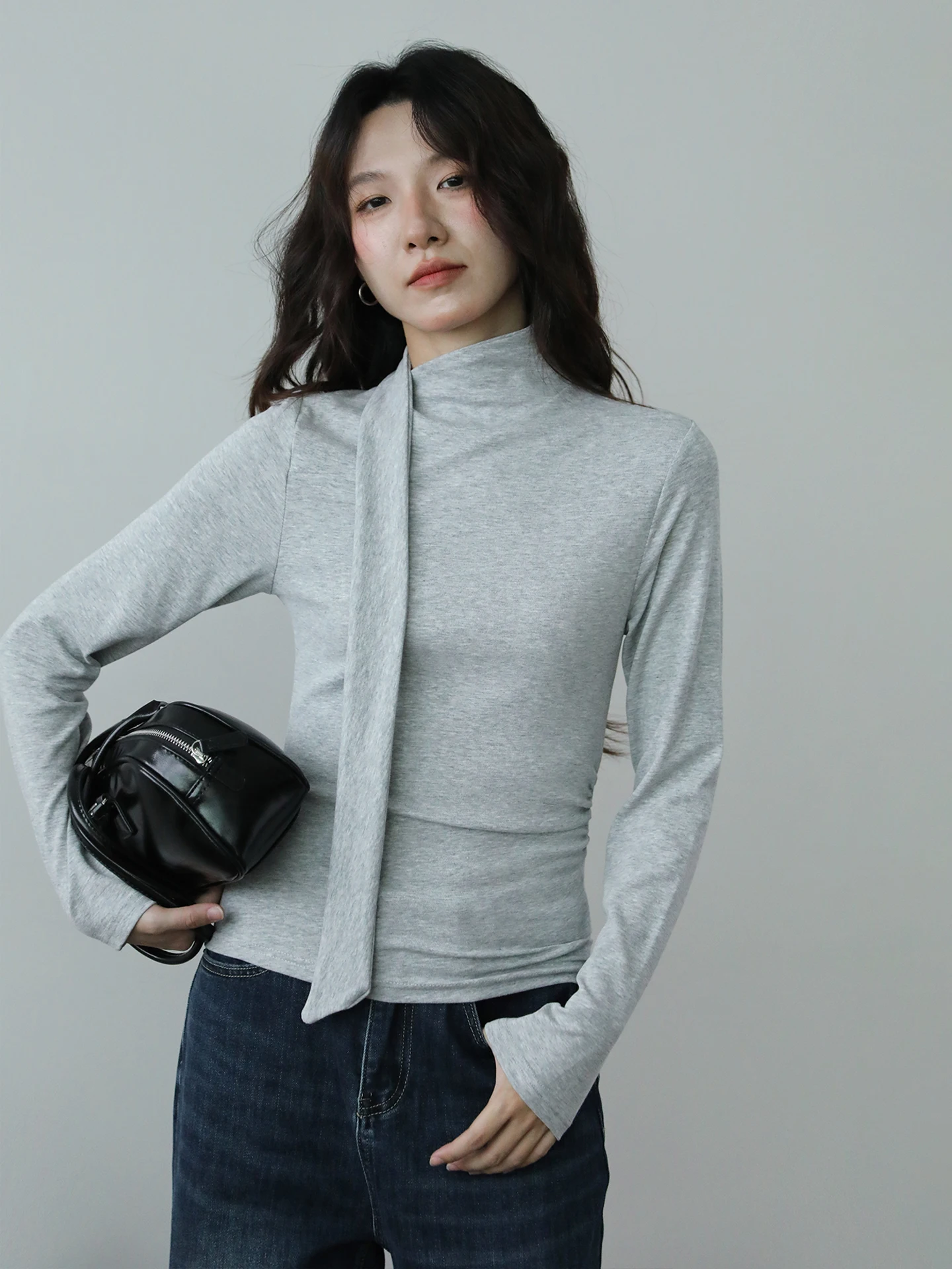 ay Soft Dra round Ne Long Sve T-irt Women's Autumn New Sle Retro Commute Slimming Base Layer Top
ay Soft Dra round Ne Long Sve T-irt Women's Autumn New Sle Retro Commute Slimming Base Layer Top