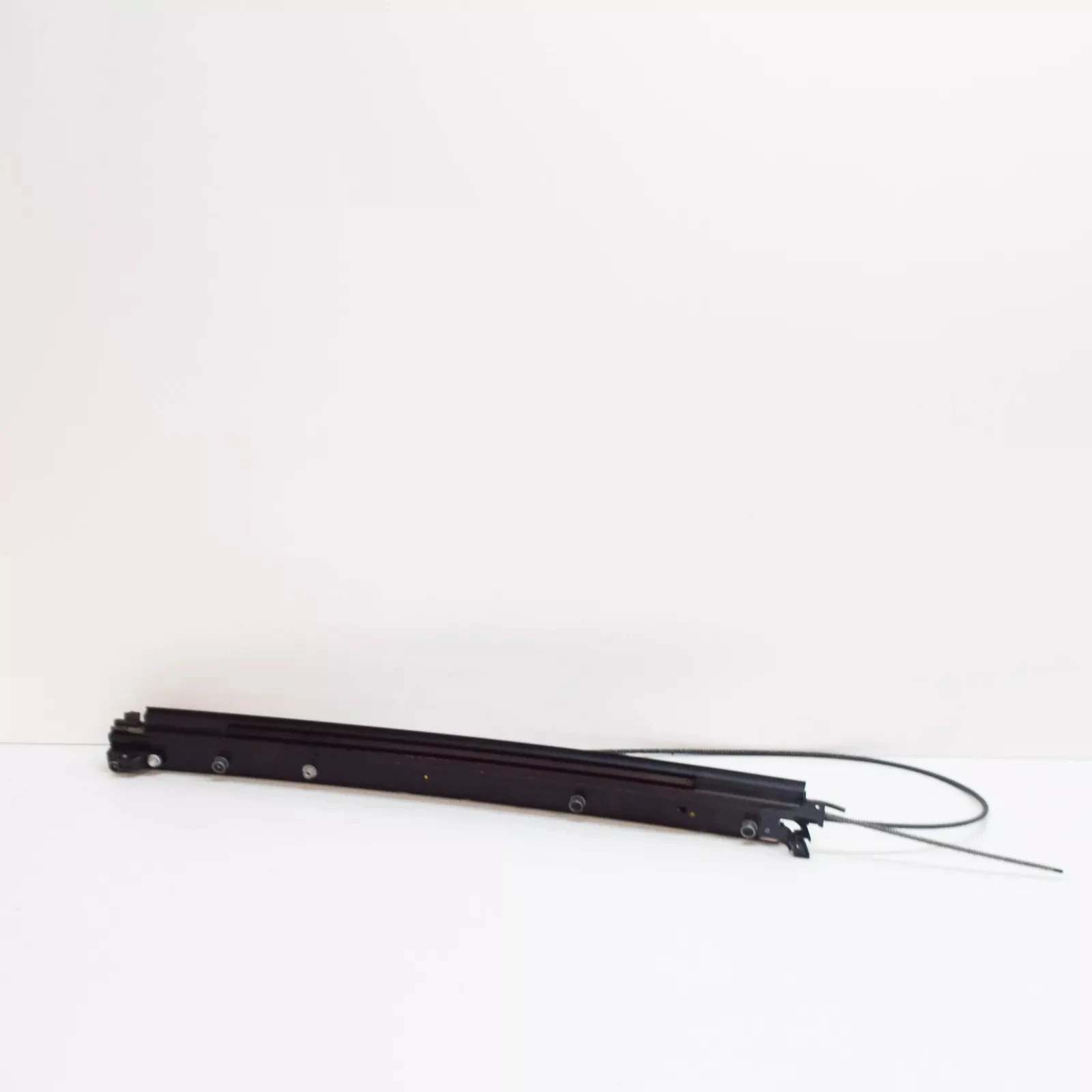 A1767801800 A1767801700 Sunroof Glass Sliding Track Left/Right for MERCEDES-BENZ A W176 CLA C117
A1767801800 A1767801700 Sunroof Glass Sliding Track Left/Right for MERCEDES-BENZ A W176 CLA C117