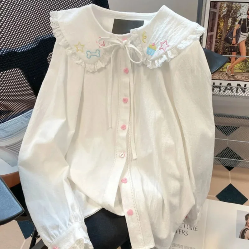 Y2K Lace Embroidery Lace Hoodie JK Shirt Women's Spring And Autumn Retro Inner Lace With Button Long Sleeve Doll Collar Top New
Y2K Lace Embroidery Lace Hoodie JK Shirt Women's Spring And Autumn Retro Inner Lace With Button Long Sleeve Doll Collar Top New