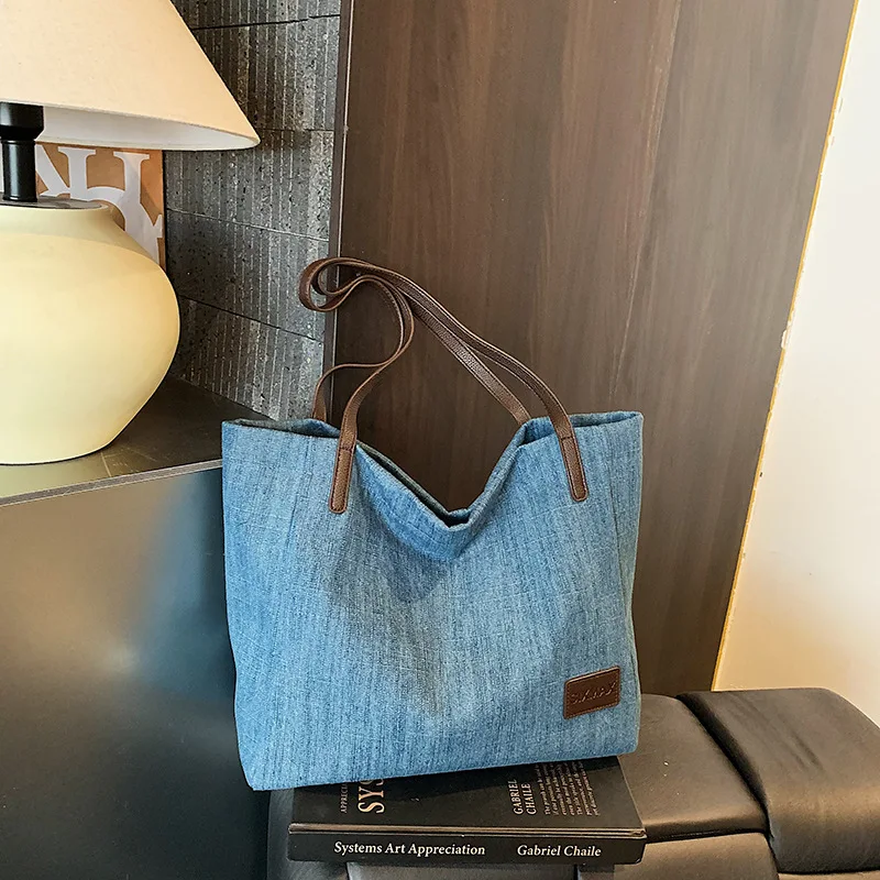 New High Quality Denim Tote Bag Large Capacity Simple Shoulder Bag Fashion Denim Handbag Underarm Crossbody Bag for Women
New High Quality Denim Tote Bag Large Capacity Simple Shoulder Bag Fashion Denim Handbag Underarm Crossbody Bag for Women