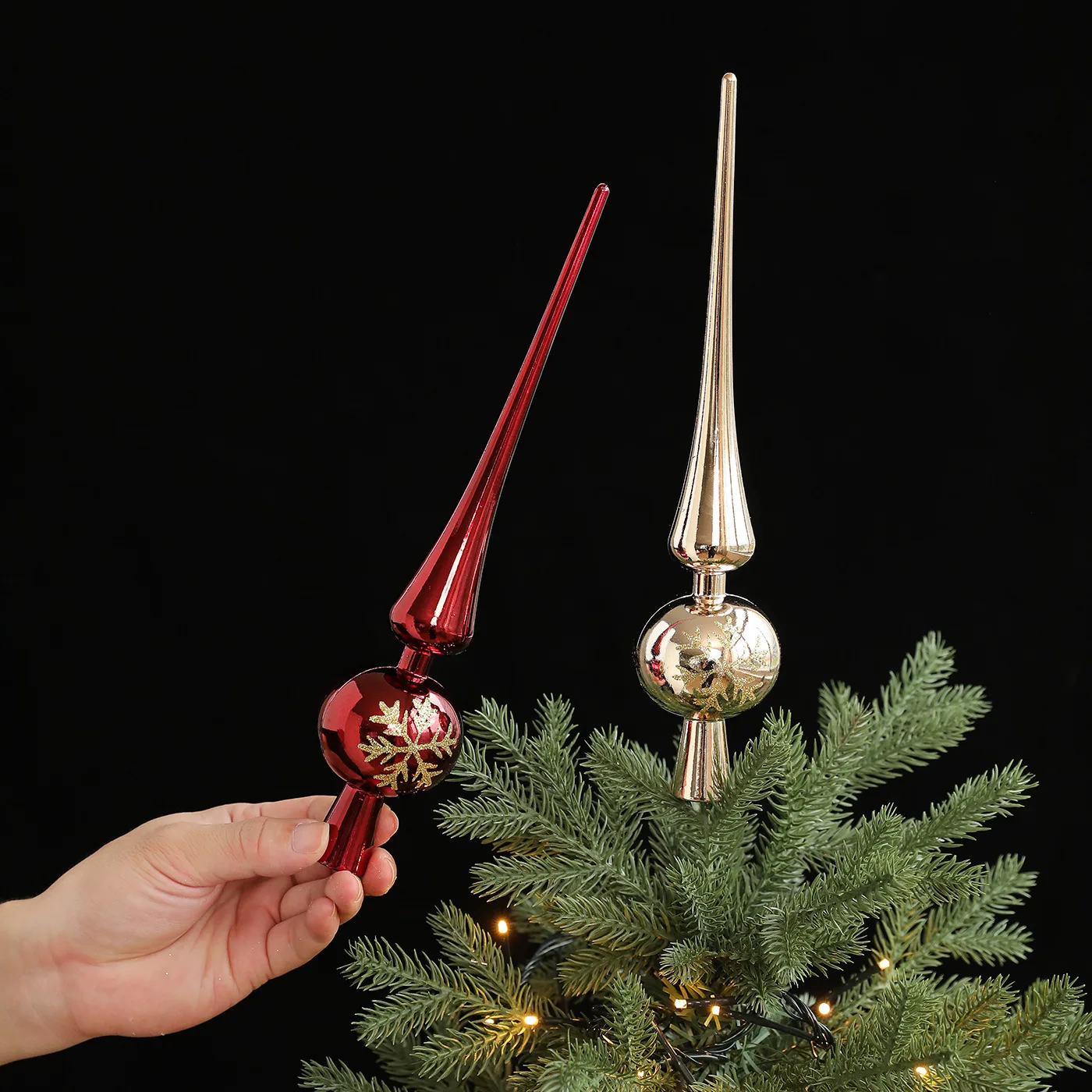 28cm Silver Christmas Ornament Stylish Handicrafts Gold Xmas Decoration Tip-Shaped Tree Topper for Holiday Celebration
28cm Silver Christmas Ornament Stylish Handicrafts Gold Xmas Decoration Tip-Shaped Tree Topper for Holiday Celebration