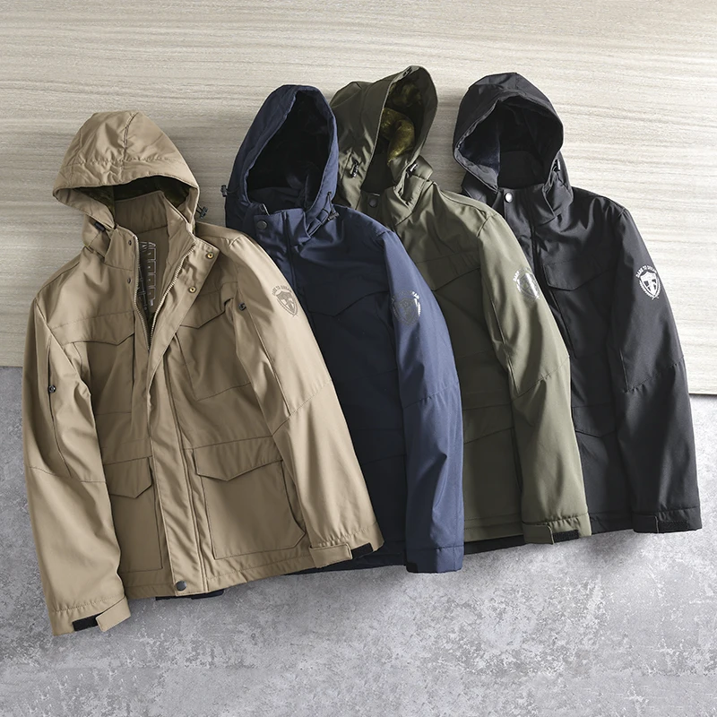 Outdoor Fleece Lined Windproof Hooded Jacket Men's Casual Winter Coat Youth Popular Loose Fit Long Sleeve Zipper Closure
Outdoor Fleece Lined Windproof Hooded Jacket Men's Casual Winter Coat Youth Popular Loose Fit Long Sleeve Zipper Closure