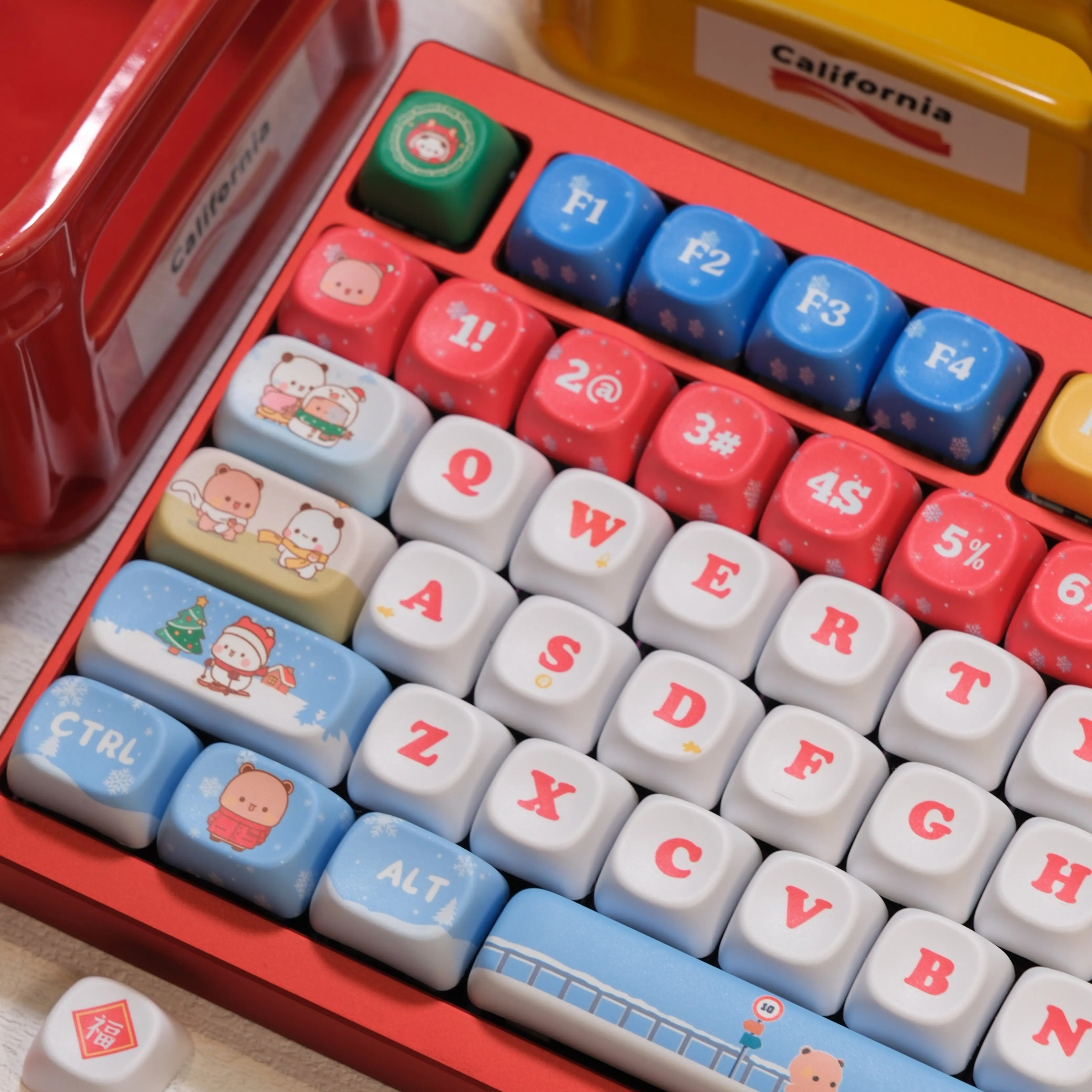 MAIMOOO Bubu Yier Cute Keycaps MOA Snow Season Love Letter Red Blue Christmas Keyboard Caps Kawaii Bear Panda PBT Custom Keycap
MAIMOOO Bubu Yier Cute Keycaps MOA Snow Season Love Letter Red Blue Christmas Keyboard Caps Kawaii Bear Panda PBT Custom Keycap
