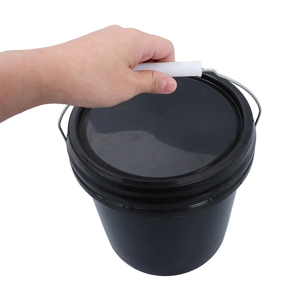 Household Sealed Bucket 5L Heavy Duty Plastic Pail With Leakproof Lid For Food Storage Water Container Brine Buckets Ice Milk
Household Sealed Bucket 5L Heavy Duty Plastic Pail With Leakproof Lid For Food Storage Water Container Brine Buckets Ice Milk