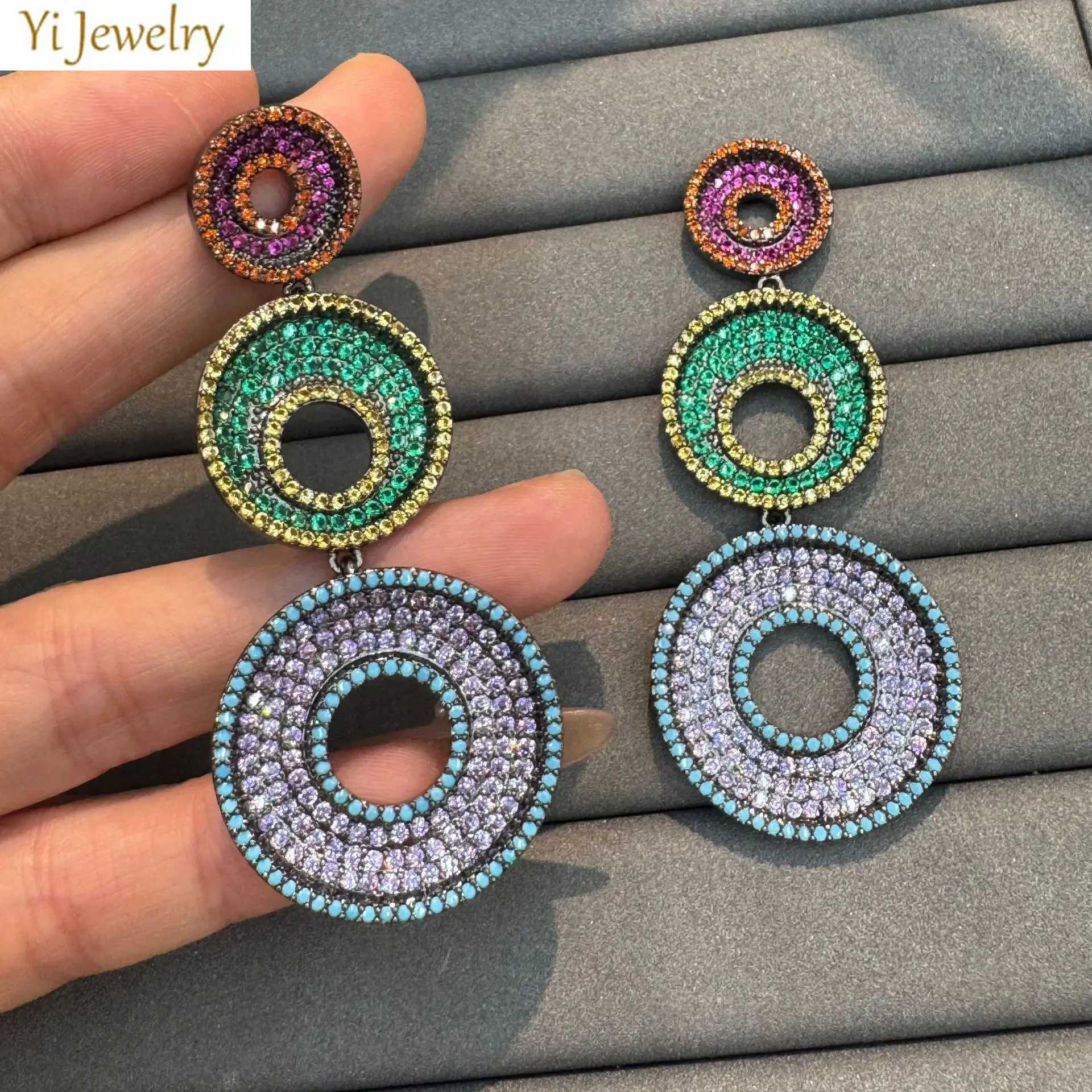 full zirconia shiny earrings dinner party long large cut out round circle pendant earrings for women pink green blue purple
full zirconia shiny earrings dinner party long large cut out round circle pendant earrings for women pink green blue purple