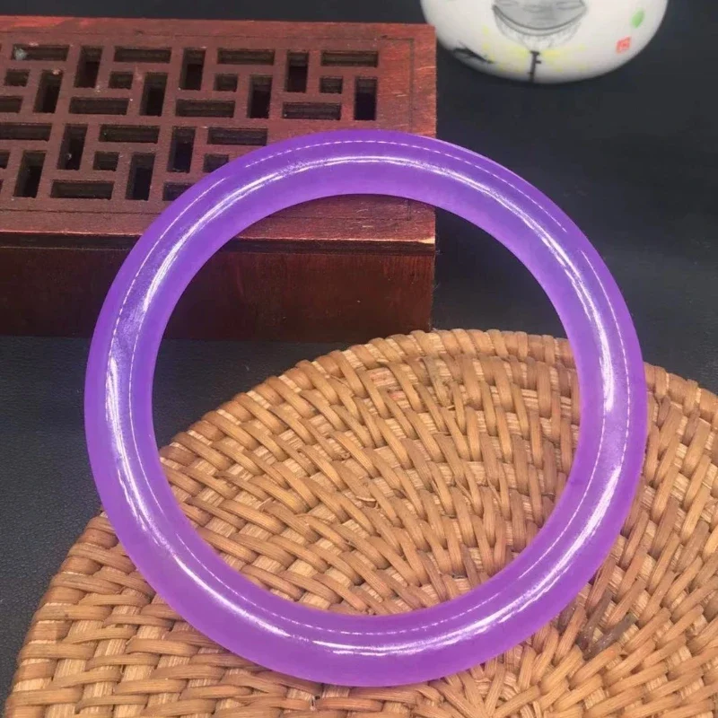 Exquisite Natural Violet Thin Round Bracelet Women's Classic Jade Bracelet Jewelry
Exquisite Natural Violet Thin Round Bracelet Women's Classic Jade Bracelet Jewelry