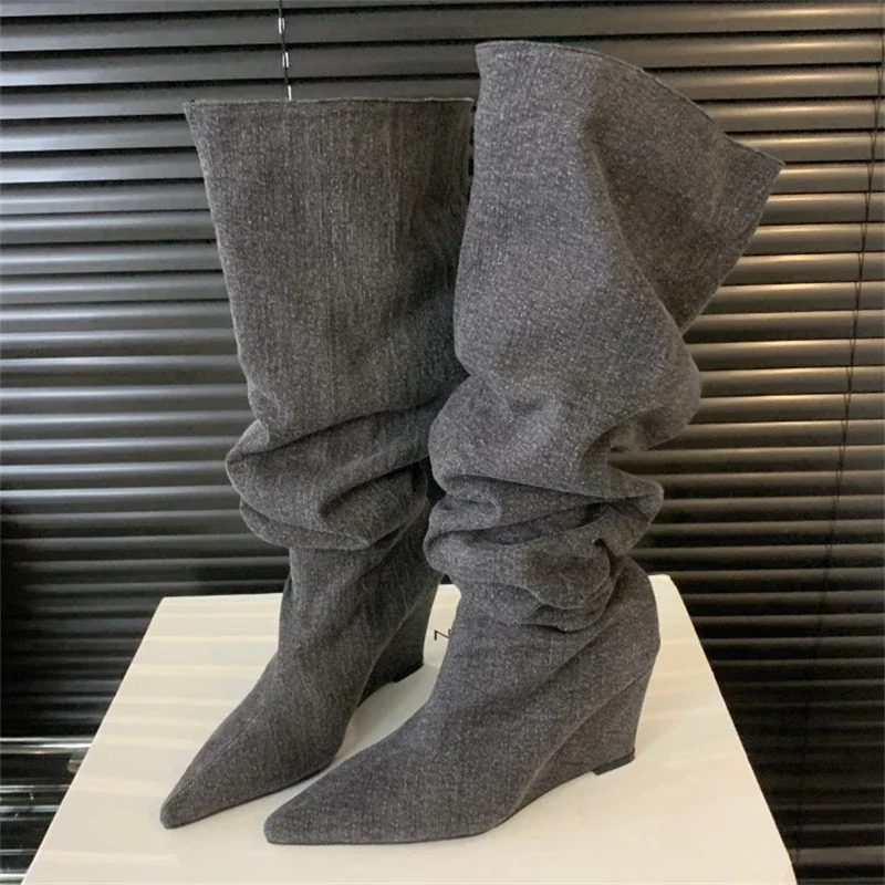 Winter Fashion Pleated Knee-High Boots Women Chunky Wedges Heels Ladies Shoes Pointed Toe Long Booties Zapatos De Mujer
Winter Fashion Pleated Knee-High Boots Women Chunky Wedges Heels Ladies Shoes Pointed Toe Long Booties Zapatos De Mujer