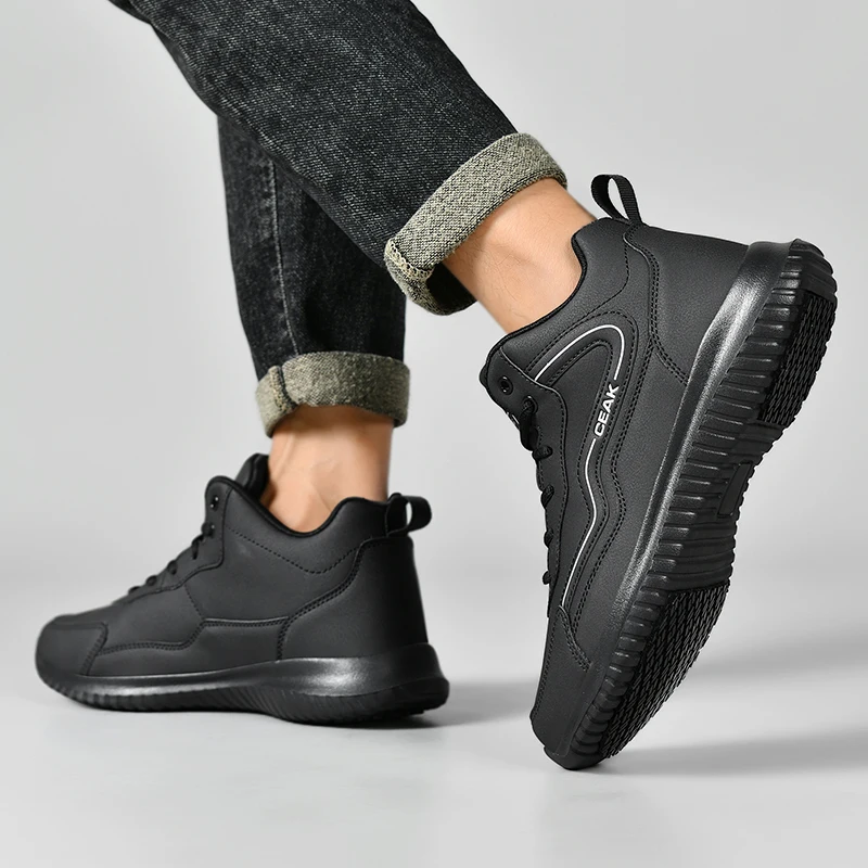 Daily casual running shoes men's shoes breathable and lightweight new casual sports shoes outdoor running high quality
Daily casual running shoes men's shoes breathable and lightweight new casual sports shoes outdoor running high quality