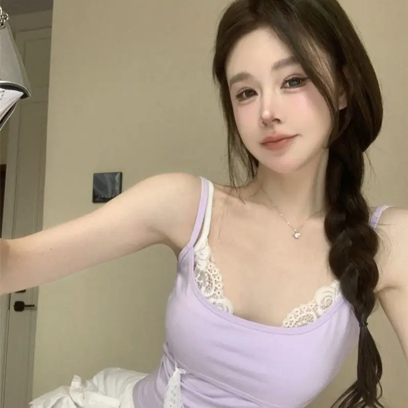Sweet and Spicy Girl-like Lace Splicing Suspender Vest for Women Wearing Short Lace-up Straps to Make Them Look Slim
Sweet and Spicy Girl-like Lace Splicing Suspender Vest for Women Wearing Short Lace-up Straps to Make Them Look Slim