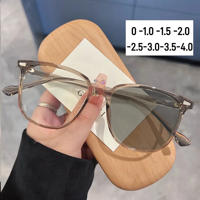 New Fashion Men Women Photochromic Myopia Glasses Anti Blue Light Blocking Glasses Outdoor Color Changing Sunglasses 0 To -4.0
New Fashion Men Women Photochromic Myopia Glasses Anti Blue Light Blocking Glasses Outdoor Color Changing Sunglasses 0 To -4.0
