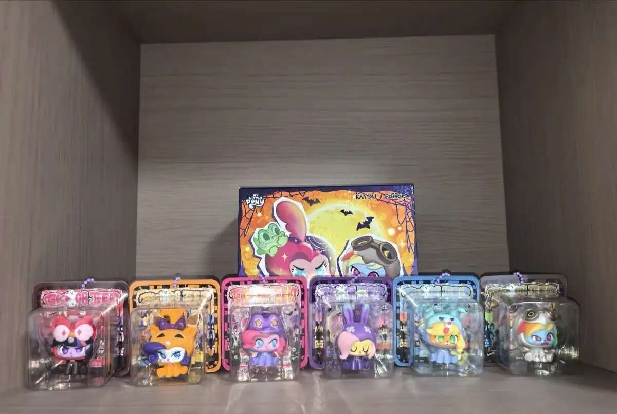 Мини-кукла My Little Pony Li, костюм кошмара, ночной специальный сюрприз, слепая коробка, флуоресцентные украшения для Хэллоуина, подвески
Мини-кукла My Little Pony Li, костюм кошмара, ночной специальный сюрприз, слепая коробка, флуоресцентные украшения для Хэллоуина, подвески