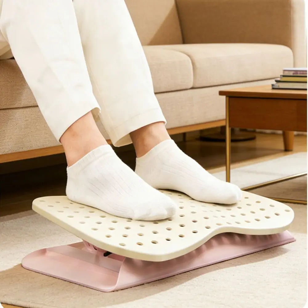 Ergonomic Under Desk Footrest Nonslip Bottom 6 Level Adjustable Footstool Hollow Out Breathable Foot Stool Computer Desk
Ergonomic Under Desk Footrest Nonslip Bottom 6 Level Adjustable Footstool Hollow Out Breathable Foot Stool Computer Desk