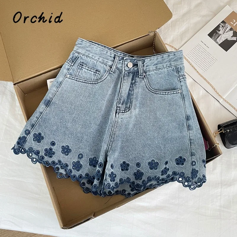 Hotsweet 2000S Blue High Waist Casual Sexy Slim Jean Shoujo Street Shorts Women Y2K Floral Appliques E-Girl Sheath Denim Shorts
Hotsweet 2000S Blue High Waist Casual Sexy Slim Jean Shoujo Street Shorts Women Y2K Floral Appliques E-Girl Sheath Denim Shorts