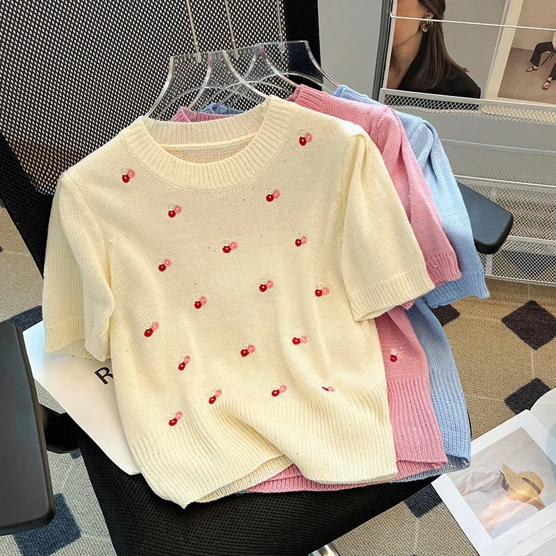 2024 Ladies New Chic Embroidered Flower Pullover round Neck Sweater Versatile Slim Fit Sweet Sweater with Short Sleeves
2024 Ladies New Chic Embroidered Flower Pullover round Neck Sweater Versatile Slim Fit Sweet Sweater with Short Sleeves