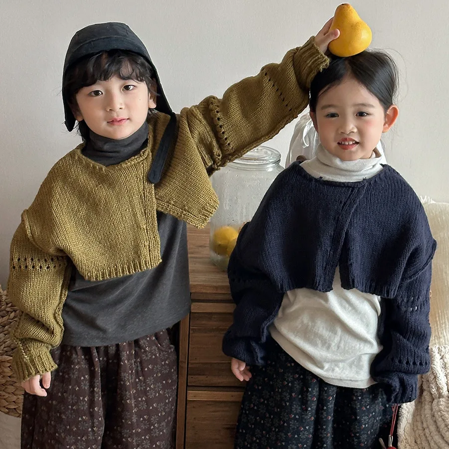 2025 Autumn New Kids Short Knit Cardigan for Baby Boys & Girls Vintage Style Sweater Coat Cute Long Sleeve Knit Jacket for Child
2025 Autumn New Kids Short Knit Cardigan for Baby Boys & Girls Vintage Style Sweater Coat Cute Long Sleeve Knit Jacket for Child