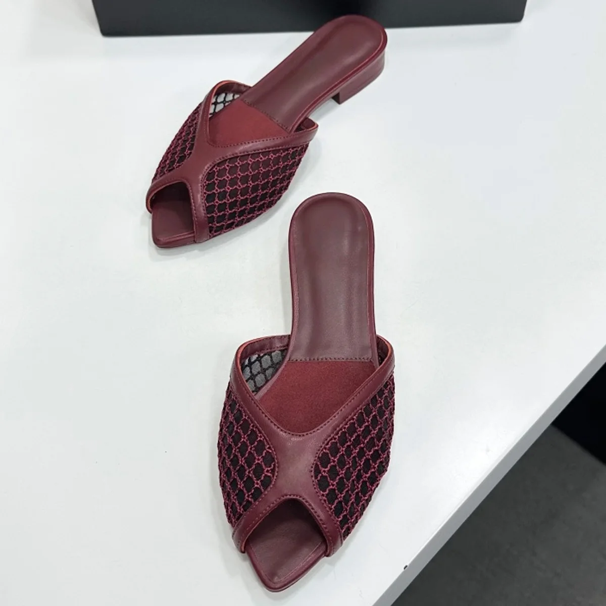 2026 Women's Soft Mesh & Leather Peep-Toe Block-Heel Mules, Fashion Slip-Ons Classic Daily Summer Casual Shoes YYT26041980
2026 Women's Soft Mesh & Leather Peep-Toe Block-Heel Mules, Fashion Slip-Ons Classic Daily Summer Casual Shoes YYT26041980