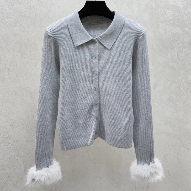 Высококачественный женский кардиган с буквенным принтом и мягкими меховыми манжетами, популярная женская одежда 251221115
Высококачественный женский кардиган с буквенным принтом и мягкими меховыми манжетами, популярная женская одежда 251221115