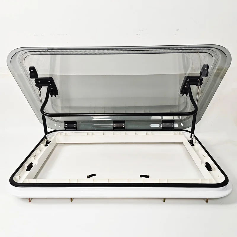 960x650 мм 4R70 Круглый угол с вырезанным отверстием Грузовик Кемпер Внедорожный прицеп Дорожный прицеп RV Верхний световой свет с шторкой и опорным экраном
960x650 мм 4R70 Круглый угол с вырезанным отверстием Грузовик Кемпер Внедорожный прицеп Дорожный прицеп RV Верхний световой свет с шторкой и опорным экраном