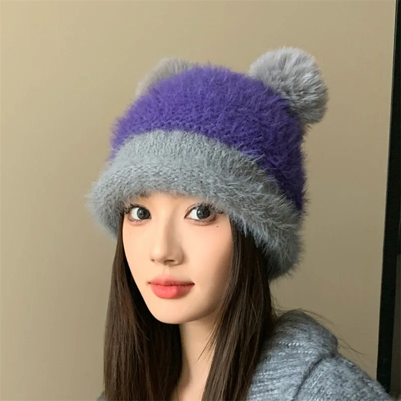 New Winter Hair Ball Decoration Warm Knitted Pullover Hat Women's Fashion Color Matching Plush Ear Protectors Skull Beanie Cap
New Winter Hair Ball Decoration Warm Knitted Pullover Hat Women's Fashion Color Matching Plush Ear Protectors Skull Beanie Cap