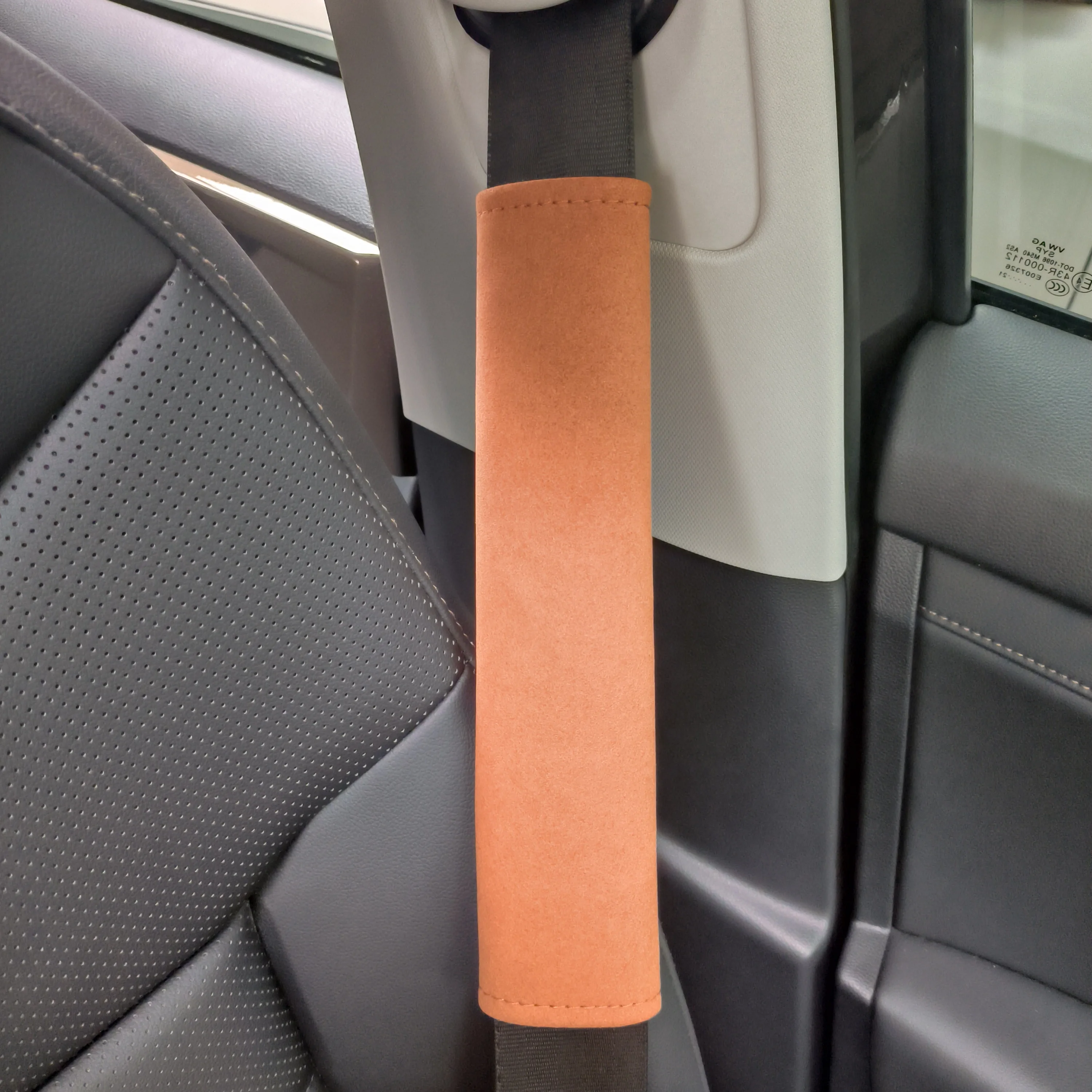 Orange seat belt cover comfortable car shoulder pad seat belt adult youth children decorative car accessories
Orange seat belt cover comfortable car shoulder pad seat belt adult youth children decorative car accessories