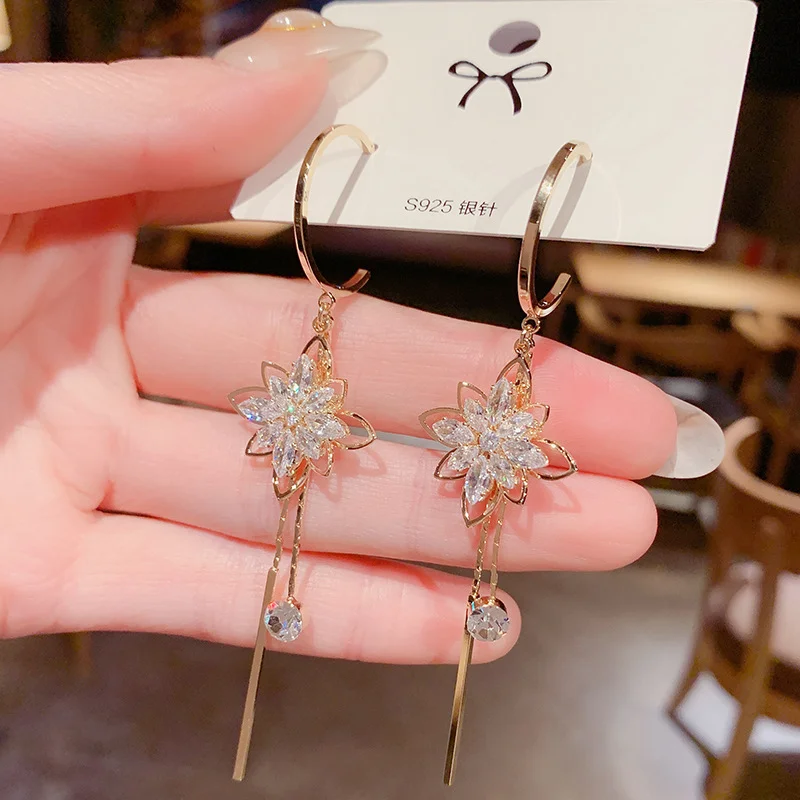 Rhinestone Pearl Bow Tassel Stud Earrings Women Personality Fashion Unique Earrings Wedding Jewelry Birthday Gif
Rhinestone Pearl Bow Tassel Stud Earrings Women Personality Fashion Unique Earrings Wedding Jewelry Birthday Gif