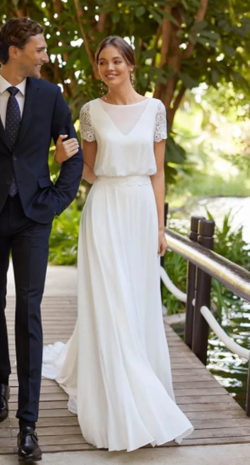 Beach Lace Short Sleeve vestidos de novia For Women 2024 Elegant Scoop Detachable Train Boho Chiffon Wedding Dresses
Beach Lace Short Sleeve vestidos de novia For Women 2024 Elegant Scoop Detachable Train Boho Chiffon Wedding Dresses