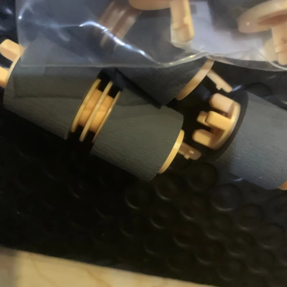 100pcs Paper Feed Pickup Roller for Xerox DocuColor 5065 6075 240 250 242 252 260 7025 7030 7035 8000 550 560 570 2060 3060 3065
100pcs Paper Feed Pickup Roller for Xerox DocuColor 5065 6075 240 250 242 252 260 7025 7030 7035 8000 550 560 570 2060 3060 3065