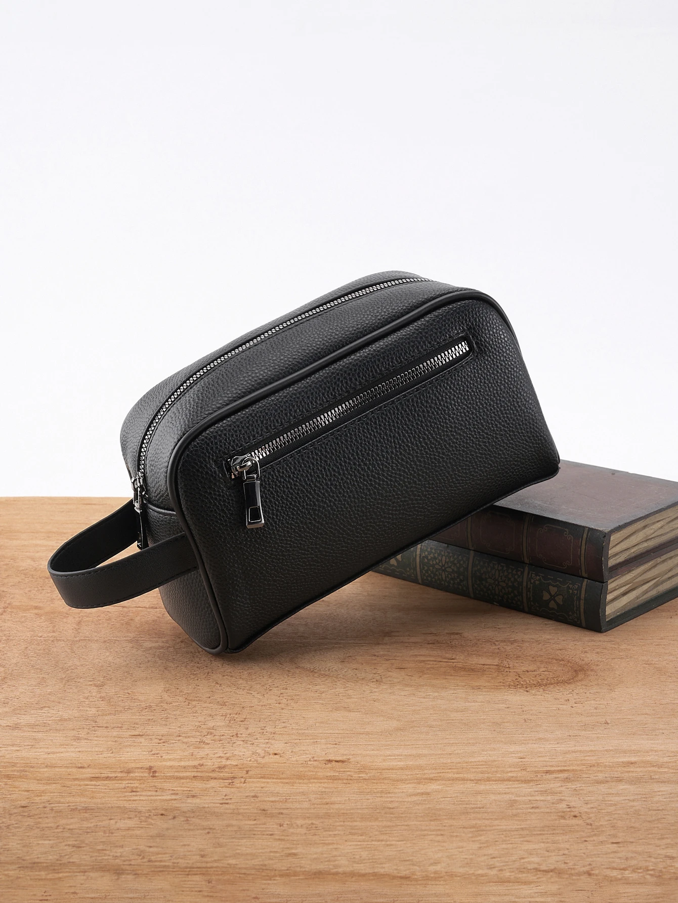 Stylish Men's Handbag Black Textured Clutch Bag for Men with Zipper Pocket, Secure Travel Phone Wallet Card Cash Organizer
Stylish Men's Handbag Black Textured Clutch Bag for Men with Zipper Pocket, Secure Travel Phone Wallet Card Cash Organizer