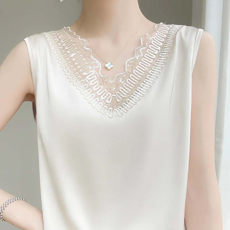 Lace Camisole Vest For Women's Pullover, Spring/Summer V-Neck, Loose Fit, Oversized Silk Satin, Versatile Sleeveless Top T-Shirt
Lace Camisole Vest For Women's Pullover, Spring/Summer V-Neck, Loose Fit, Oversized Silk Satin, Versatile Sleeveless Top T-Shirt
