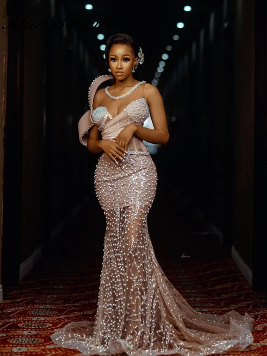 Exquisite Dust Pink Beading Pearls Evening Dress Luxury Bridal Dress Illusion Birthday Gown Second Reception Gown Customized
Exquisite Dust Pink Beading Pearls Evening Dress Luxury Bridal Dress Illusion Birthday Gown Second Reception Gown Customized