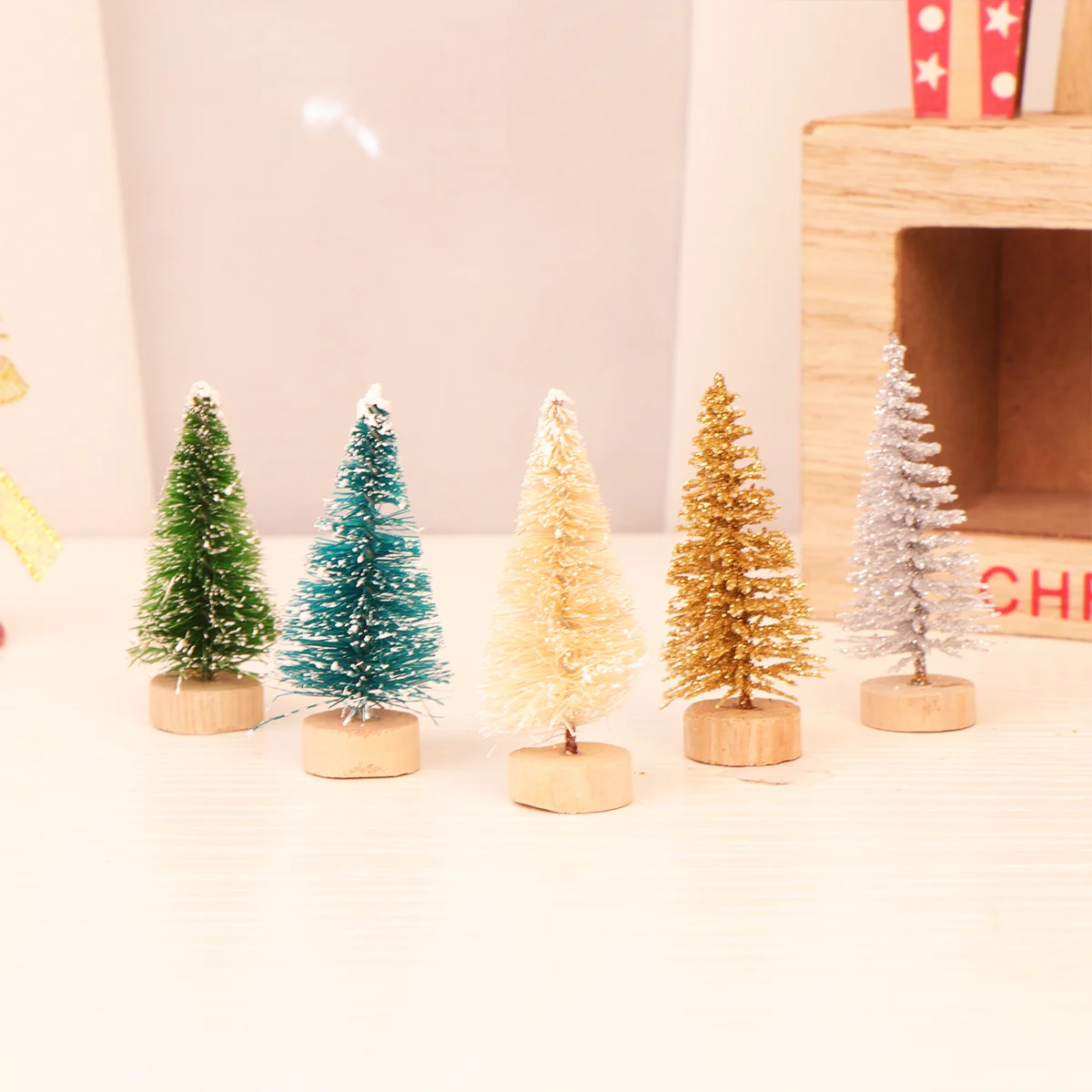 White Mini Craft Christmas Trees Plushies Fake Snow Frost Artificial Stands Presents
White Mini Craft Christmas Trees Plushies Fake Snow Frost Artificial Stands Presents
