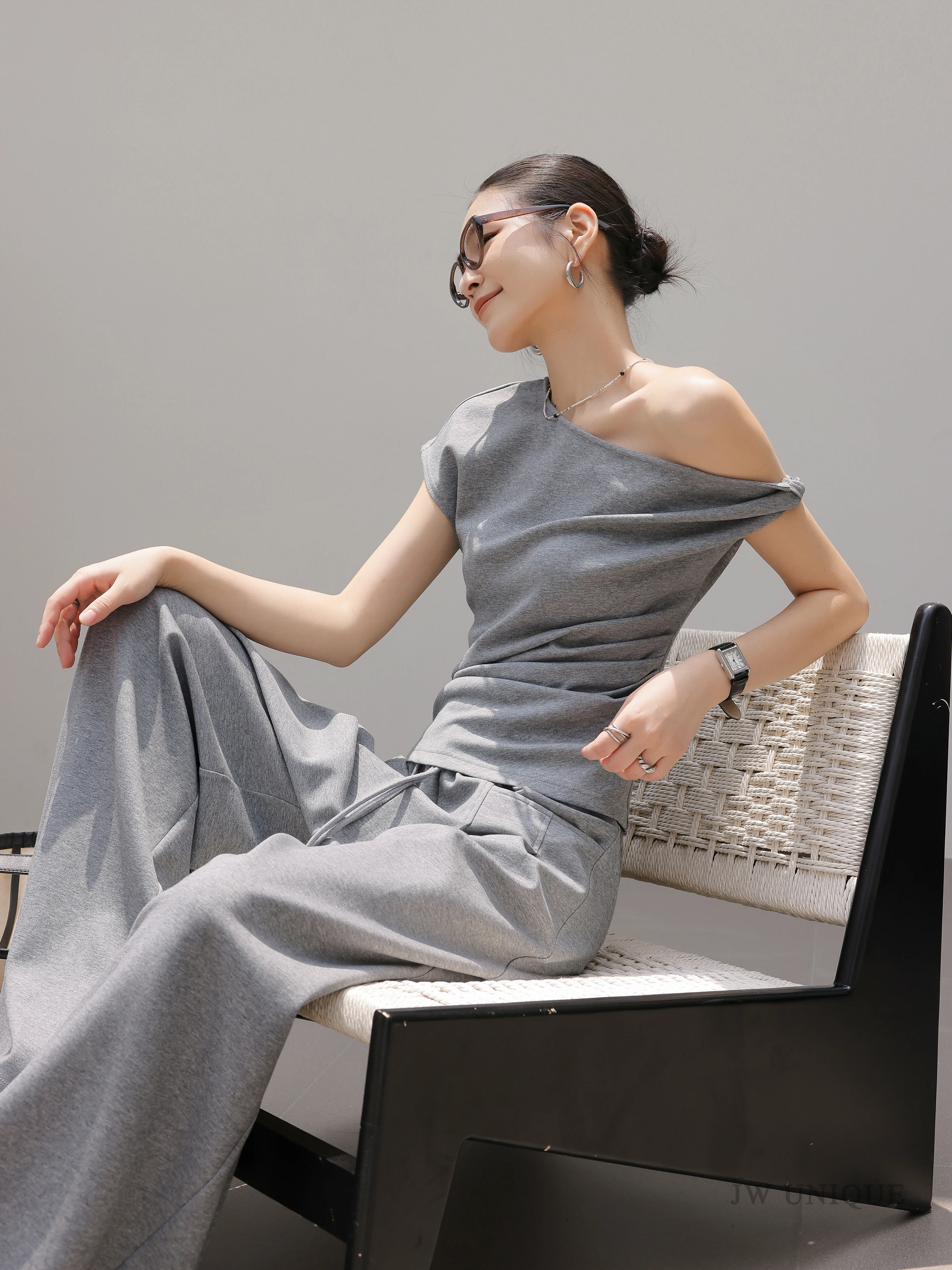 JWUNIQUE ey Faion Set, женский летний комплект ort Sve, асимметричные широкие брюки с овальными плечами, костюм из двух предметов, хлопок с высокой талией
JWUNIQUE ey Faion Set, женский летний комплект ort Sve, асимметричные широкие брюки с овальными плечами, костюм из двух предметов, хлопок с высокой талией