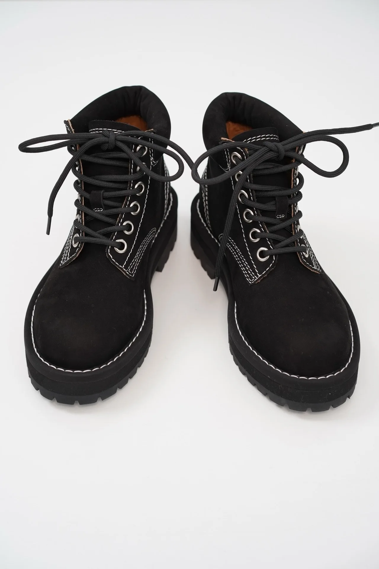 Withered American Retro Cowhide Leather Boots With Thick Bottom Stitching Decoration Handmade Ankle Boot Women 35-39
Withered American Retro Cowhide Leather Boots With Thick Bottom Stitching Decoration Handmade Ankle Boot Women 35-39