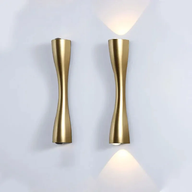 Simple Indoor Lights Wall Lamp Home Bedroom Decoration 110-220V DC Lamp Up & Down illumination Aluminum Alloy Wall Lamps
Simple Indoor Lights Wall Lamp Home Bedroom Decoration 110-220V DC Lamp Up & Down illumination Aluminum Alloy Wall Lamps
