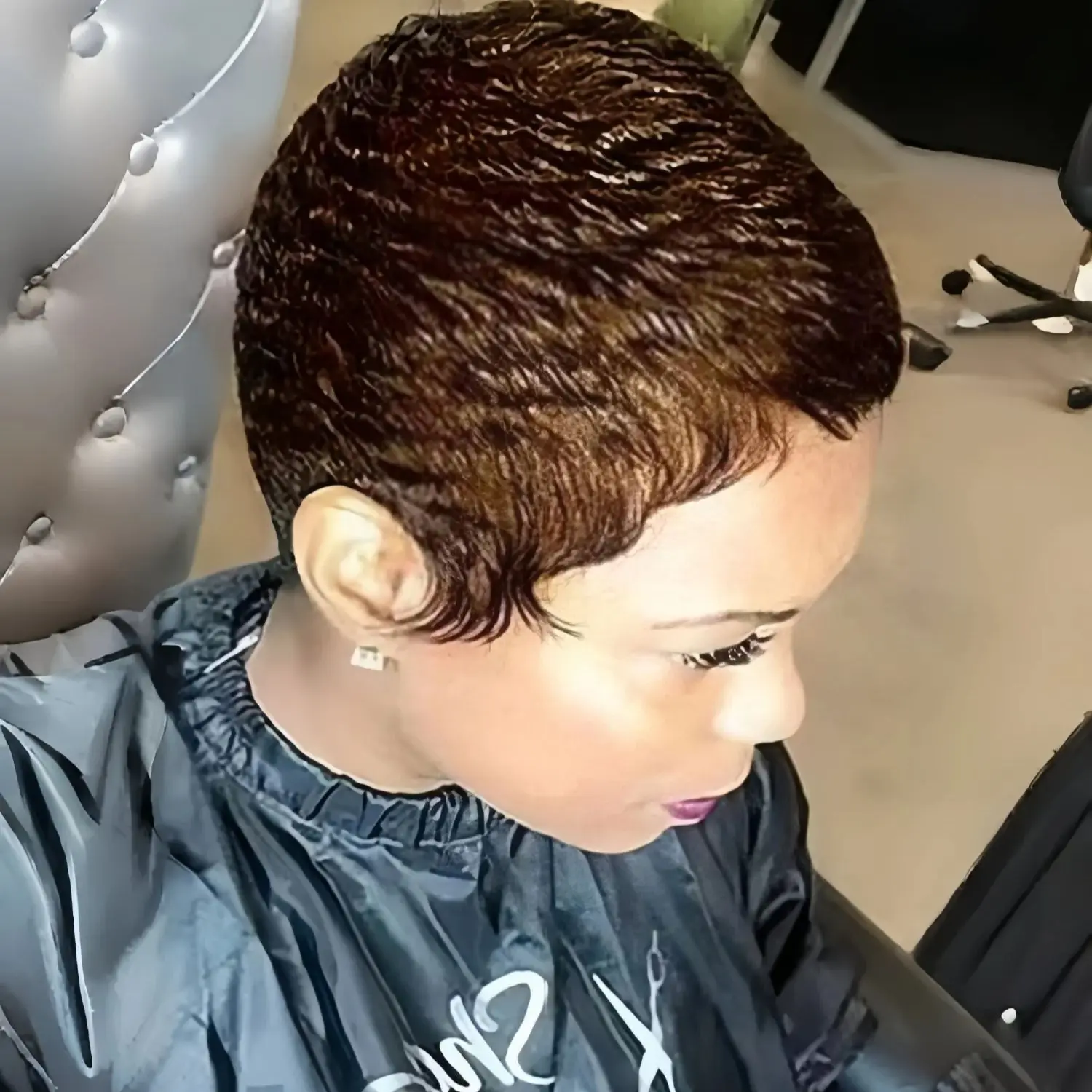 Короткие парики Парики с челкой для женщин 1B/4 # /99J # Цветной летний полный парик машинного производства
Короткие парики Парики с челкой для женщин 1B/4 # /99J # Цветной летний полный парик машинного производства