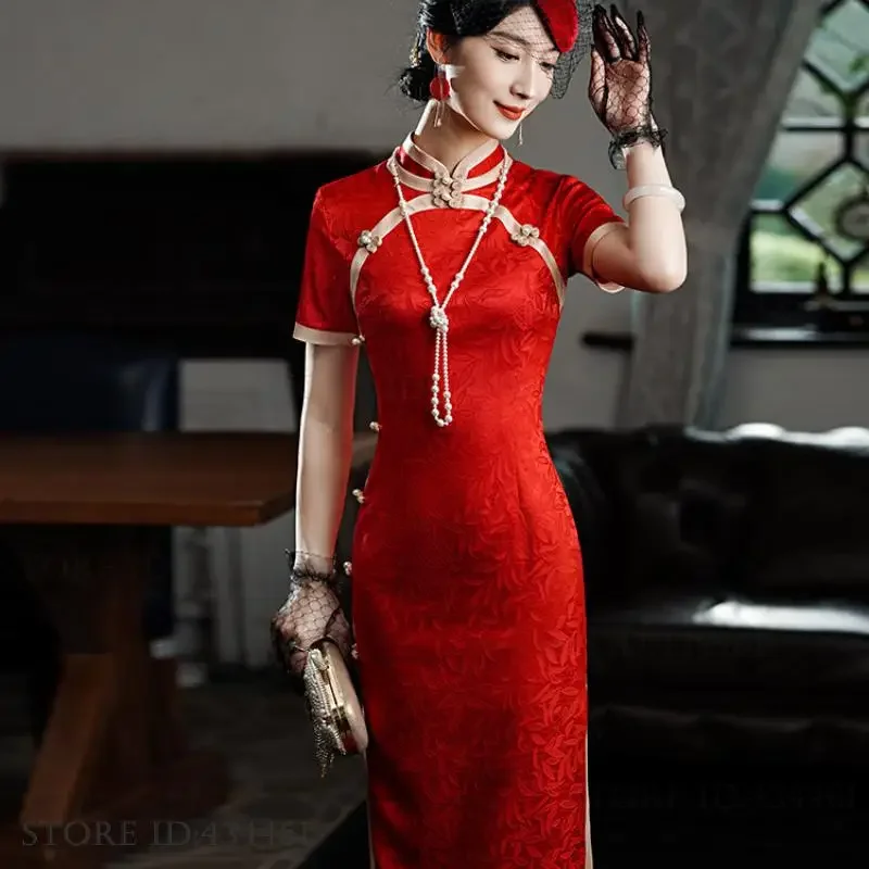 Женское элегантное длинное платье Cheongsam большого размера 3XL в китайском стиле, классическое традиционное китайское Qipao, сексуальное жаккардовое платье, вечернее платье
Женское элегантное длинное платье Cheongsam большого размера 3XL в китайском стиле, классическое традиционное китайское Qipao, сексуальное жаккардовое платье, вечернее платье