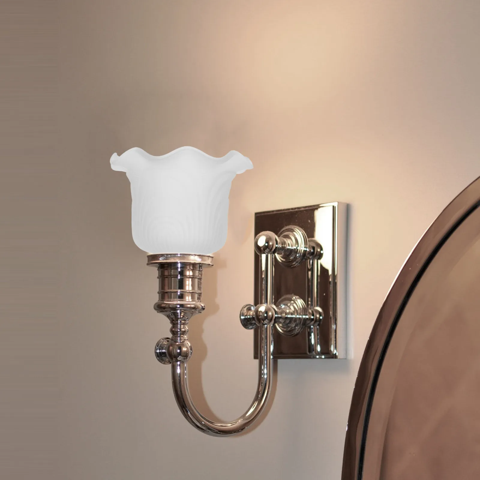 Стеклянный плафон в форме маленького цветка, современный, романтический, диаметр отверстия 43 мм, для потолочного светильника в гостиную или столовую
Стеклянный плафон в форме маленького цветка, современный, романтический, диаметр отверстия 43 мм, для потолочного светильника в гостиную или столовую