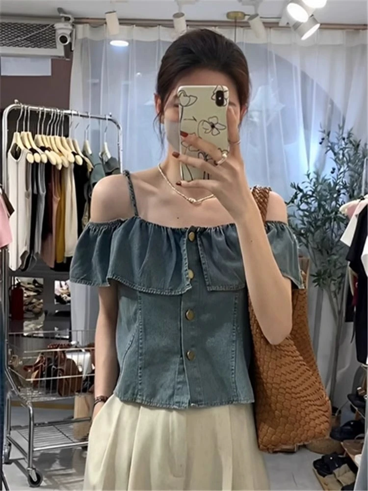Design Sensation Summer Fashionable Bell Sleeve One Shoulder Denim Shirt Women's New Style Cotton Short Sleeve Breathable Ski...
Design Sensation Summer Fashionable Bell Sleeve One Shoulder Denim Shirt Women's New Style Cotton Short Sleeve Breathable Ski...