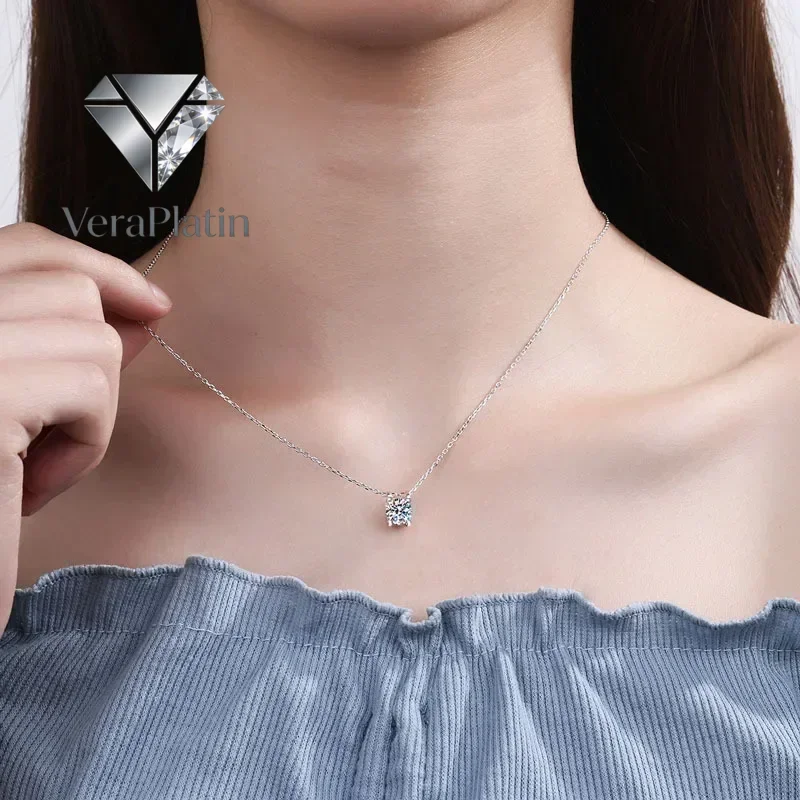 VeraPlatin WOMEN Valentine's Day 18K White Gold Wedding Necklaces 0.8CT Moissanite Diamond PT950 Platinum Pendant Girl Friend Bi
VeraPlatin WOMEN Valentine's Day 18K White Gold Wedding Necklaces 0.8CT Moissanite Diamond PT950 Platinum Pendant Girl Friend Bi