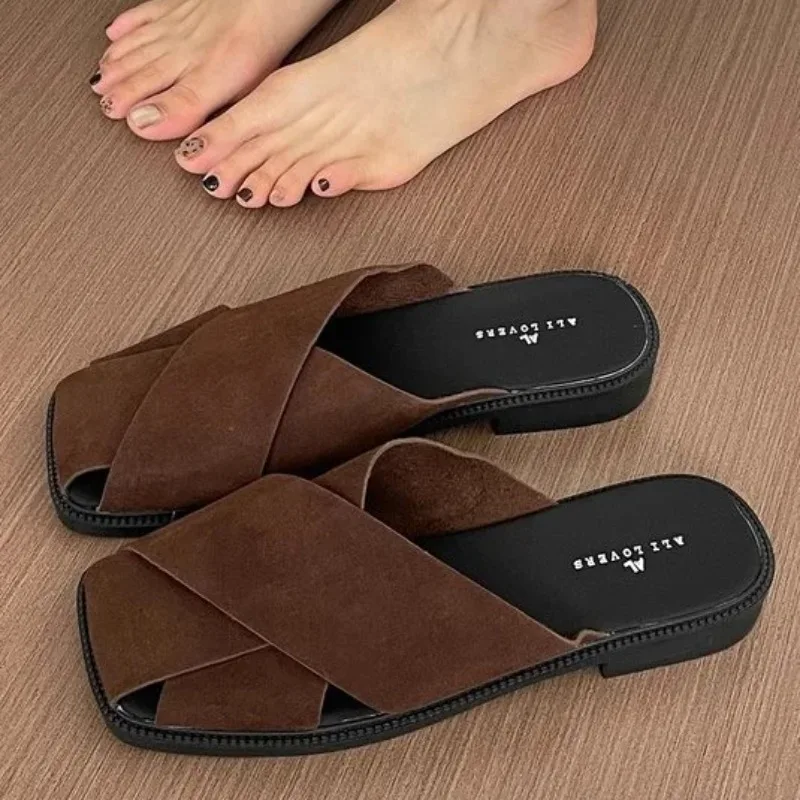 French Gentle Low Heel Camel Muller Half Slipper Women 2025 New Spring and Summer Low Heel Mary Jane Baobao Single Shoes
French Gentle Low Heel Camel Muller Half Slipper Women 2025 New Spring and Summer Low Heel Mary Jane Baobao Single Shoes