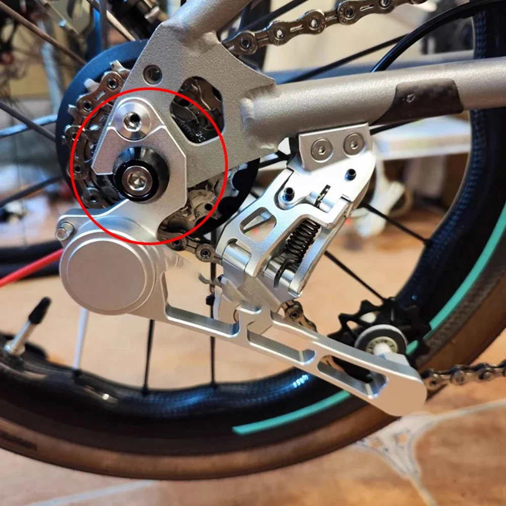 Прочный натяжитель цепи заднего переключателя, совместимый с Brompton 5/7 скоростей, простая установка, улучшенная стабильность
Прочный натяжитель цепи заднего переключателя, совместимый с Brompton 5/7 скоростей, простая установка, улучшенная стабильность