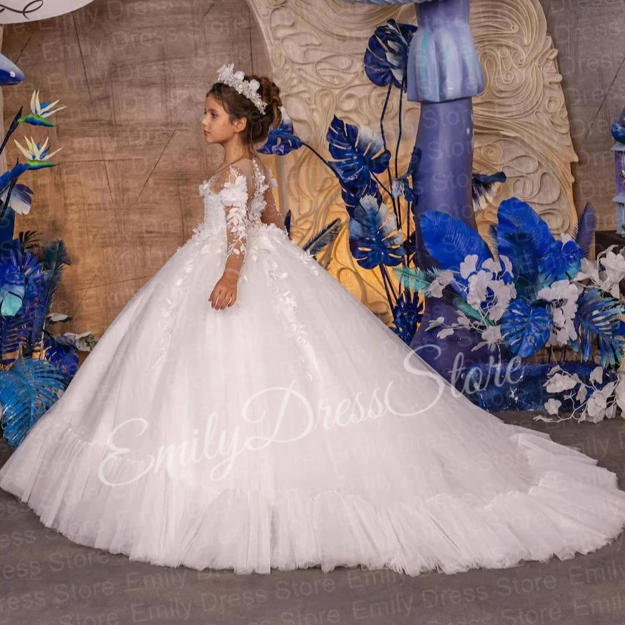 Customized 2025 White Flower Girl Dress For Wedding 3D Applique Puffy Ruffles With Tail Kids Birthday Party First Communion Gown
Customized 2025 White Flower Girl Dress For Wedding 3D Applique Puffy Ruffles With Tail Kids Birthday Party First Communion Gown