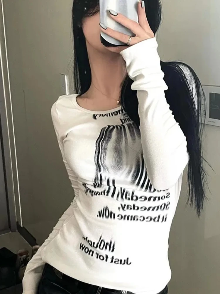 Amrican Retro Print Long Sleeve Vintage T-shirt Graphic Shirts Y2k Aesthetics Goth Punk Tops Sexy Slim Streetwear Shirt Spring
Amrican Retro Print Long Sleeve Vintage T-shirt Graphic Shirts Y2k Aesthetics Goth Punk Tops Sexy Slim Streetwear Shirt Spring