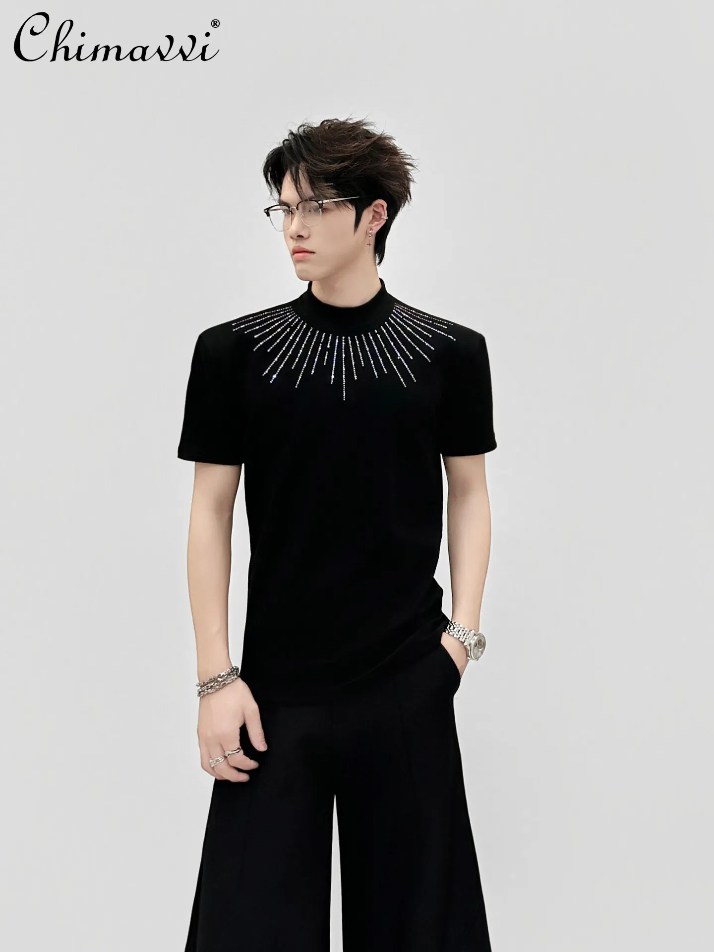 Streetwear Stylish Men's Black T-Shirt Rhinestone High Collar Short Sleeve Casual Versatile Slim Fit Summer Top Tee For Mens
Streetwear Stylish Men's Black T-Shirt Rhinestone High Collar Short Sleeve Casual Versatile Slim Fit Summer Top Tee For Mens