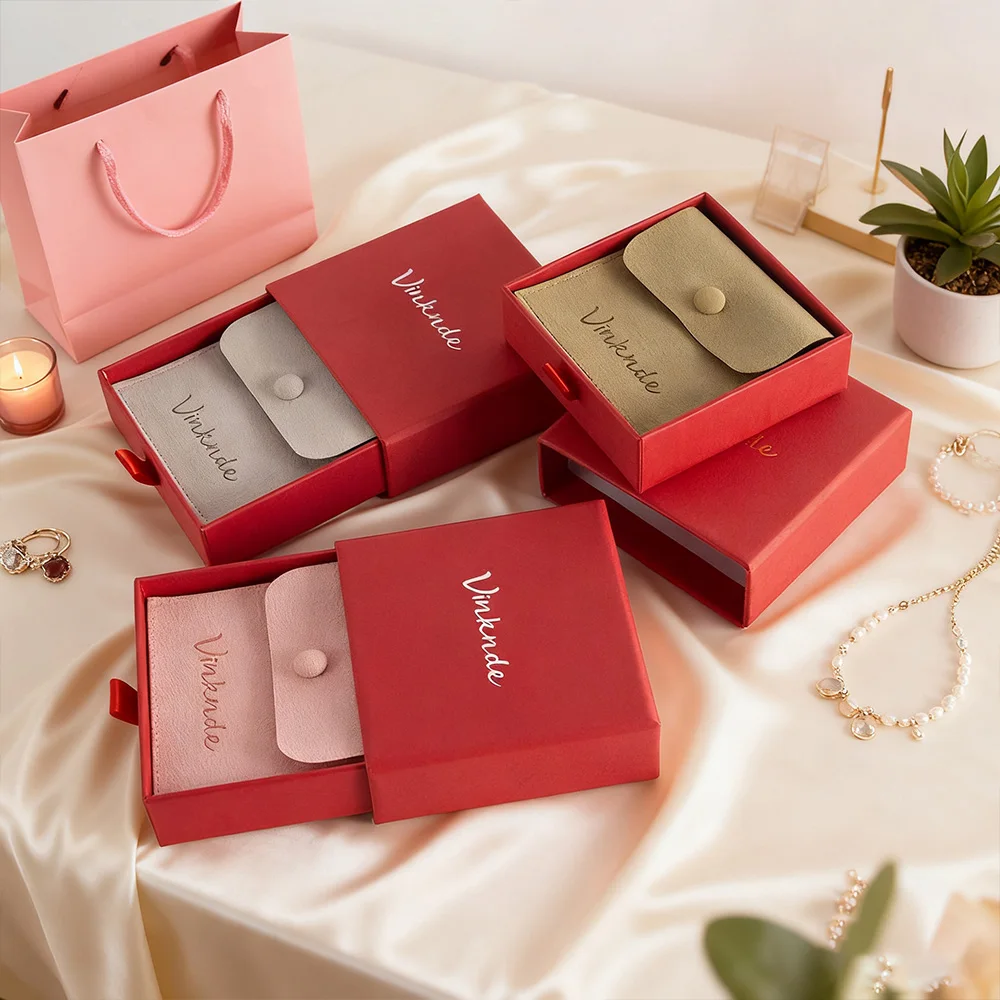 Custom Logo Luxury Rigid Paper Drawer Packaging Gift Boxes for Brands & Retailers Jewelry Earrings Rings Box With Snap Bag Pouch
Custom Logo Luxury Rigid Paper Drawer Packaging Gift Boxes for Brands & Retailers Jewelry Earrings Rings Box With Snap Bag Pouch