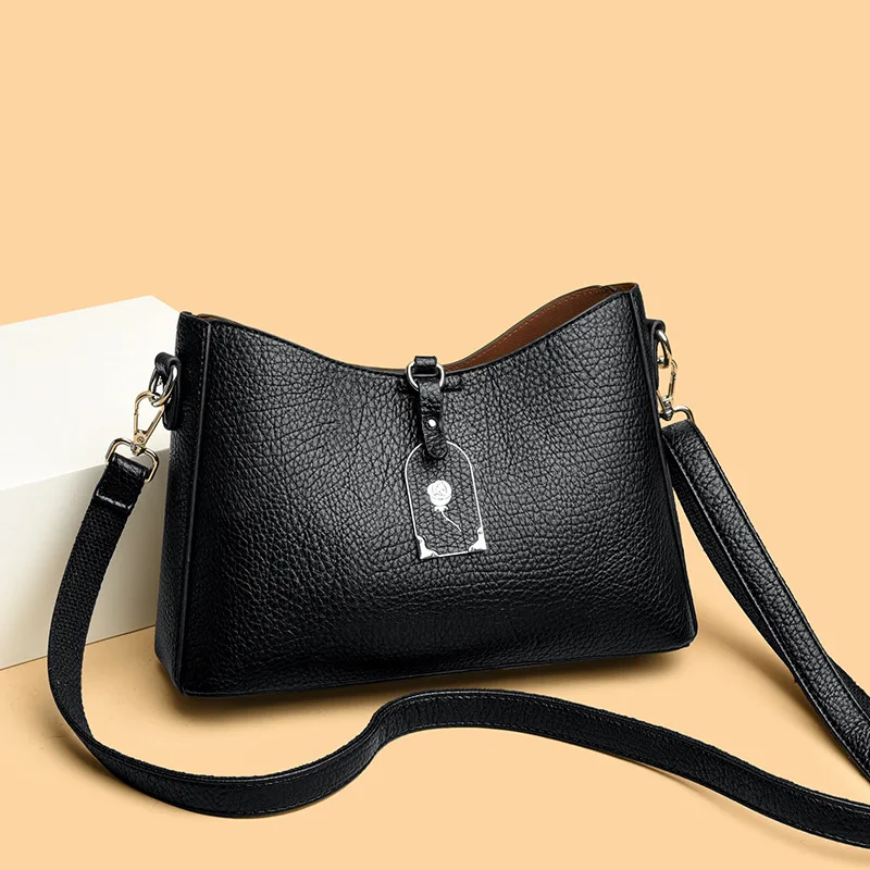 2025 New Women Shoulder Bag Fashion Crossbody Bag High Quality Large Capacity Underarm Purse Commuter Mom Handbag
2025 New Women Shoulder Bag Fashion Crossbody Bag High Quality Large Capacity Underarm Purse Commuter Mom Handbag