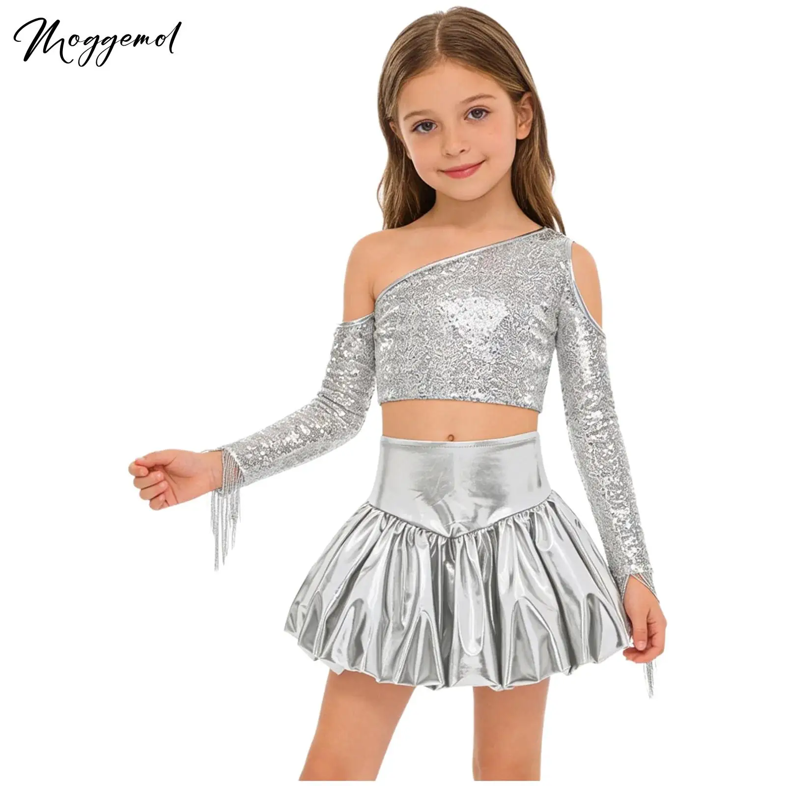 Детский комплект для девочек: блестящий джазовый/диско-костюм с открытыми плечами, длинными рукавами, бахромой, топом на одно плечо и пышной юбкой
Детский комплект для девочек: блестящий джазовый/диско-костюм с открытыми плечами, длинными рукавами, бахромой, топом на одно плечо и пышной юбкой