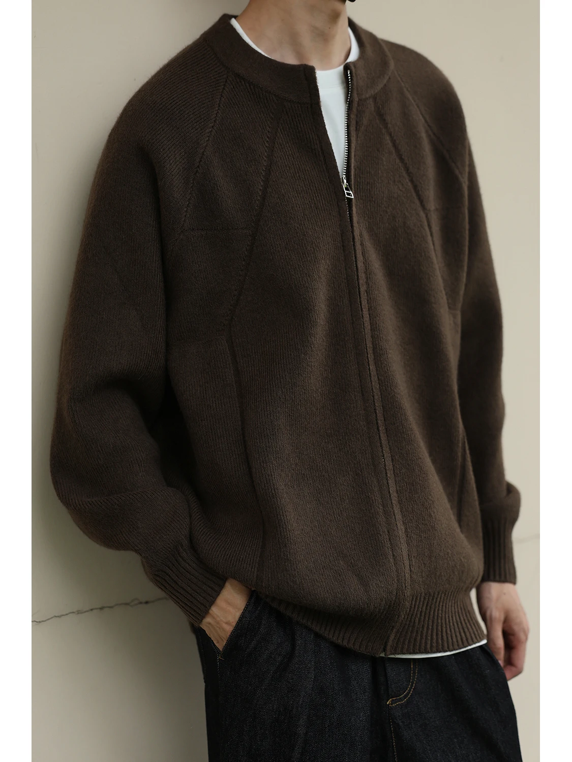 Retro Japanese Sle Zipper Cardigan Sweater Men's Spring Autumn Loose Casual Knitted Outerwear Comfortable Leisure Aosphere
Retro Japanese Sle Zipper Cardigan Sweater Men's Spring Autumn Loose Casual Knitted Outerwear Comfortable Leisure Aosphere